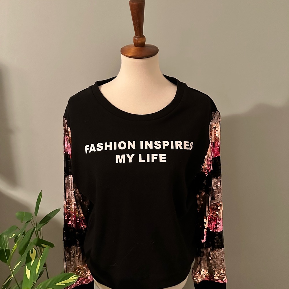 Never Worn and in Excellent condition!